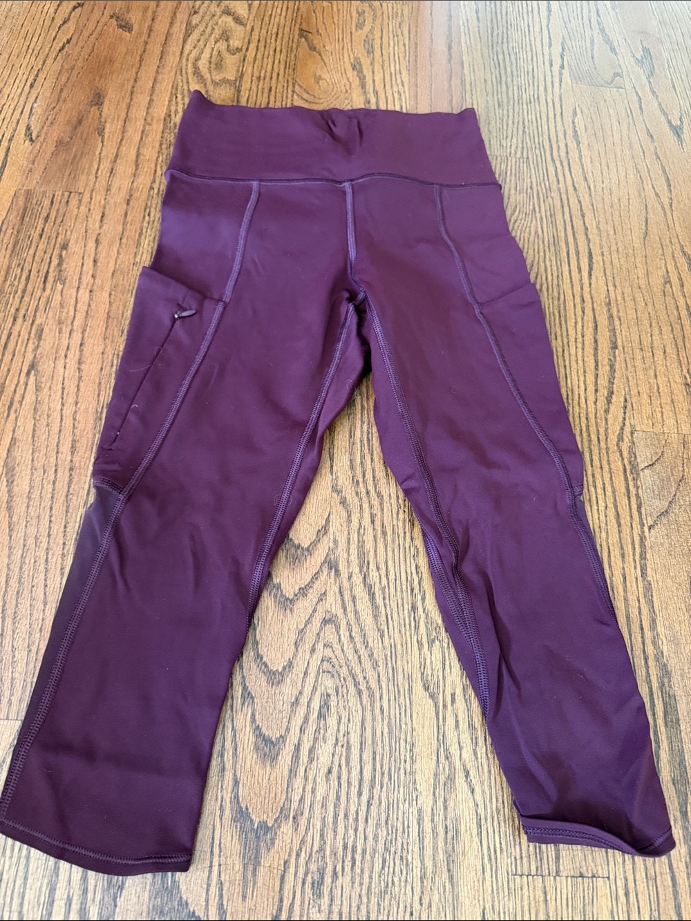 Athleta Plum Capri Leggings with Side & Cargo Pocket